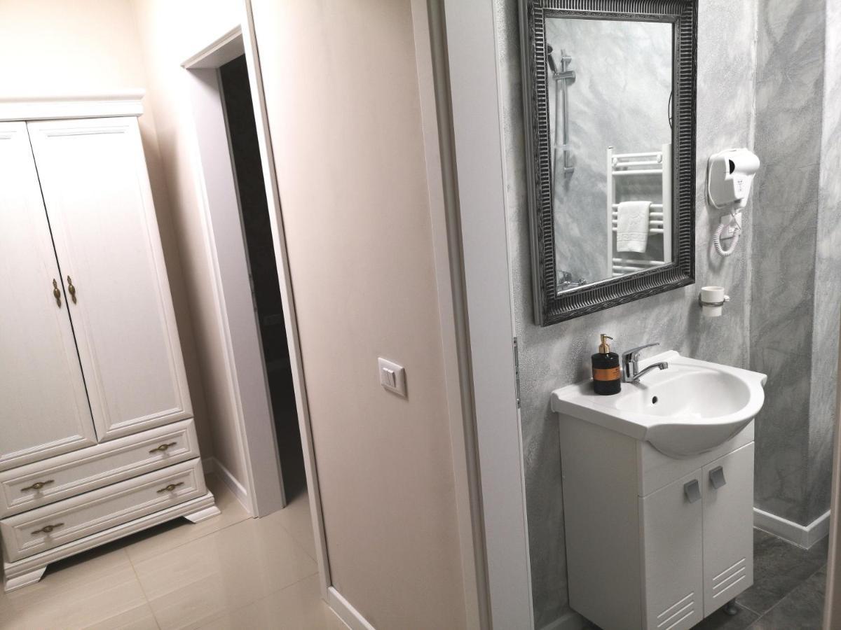 Yns Rooms Iasi Exterior foto